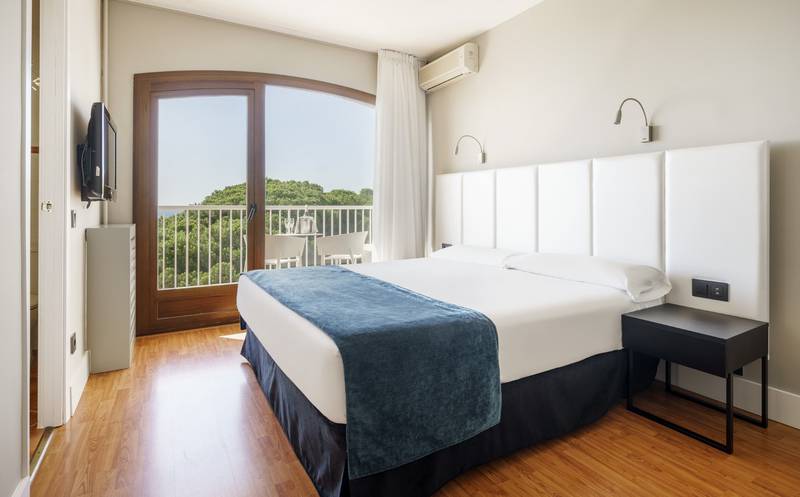 Habitación estándar vista mar ilunion caleta park Hotel Ilunion Caleta Park S'Agaró